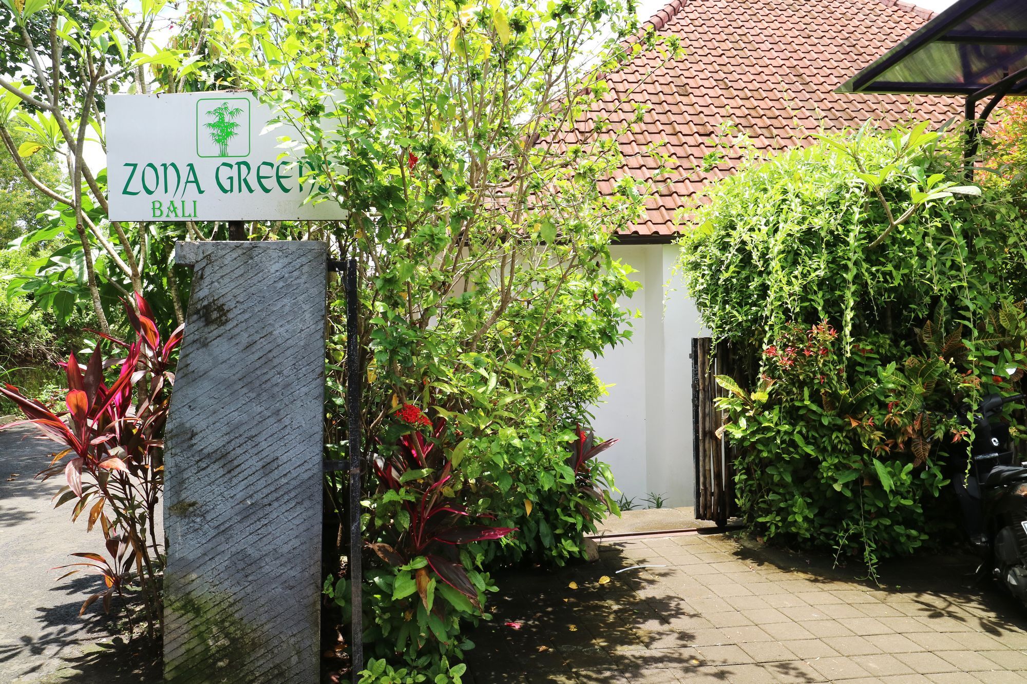 Azona Greens Bali Pecatu Exteriör bild